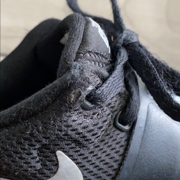 Little Boys Nike Hightop Basketball Shoes - Picture 9 of 9